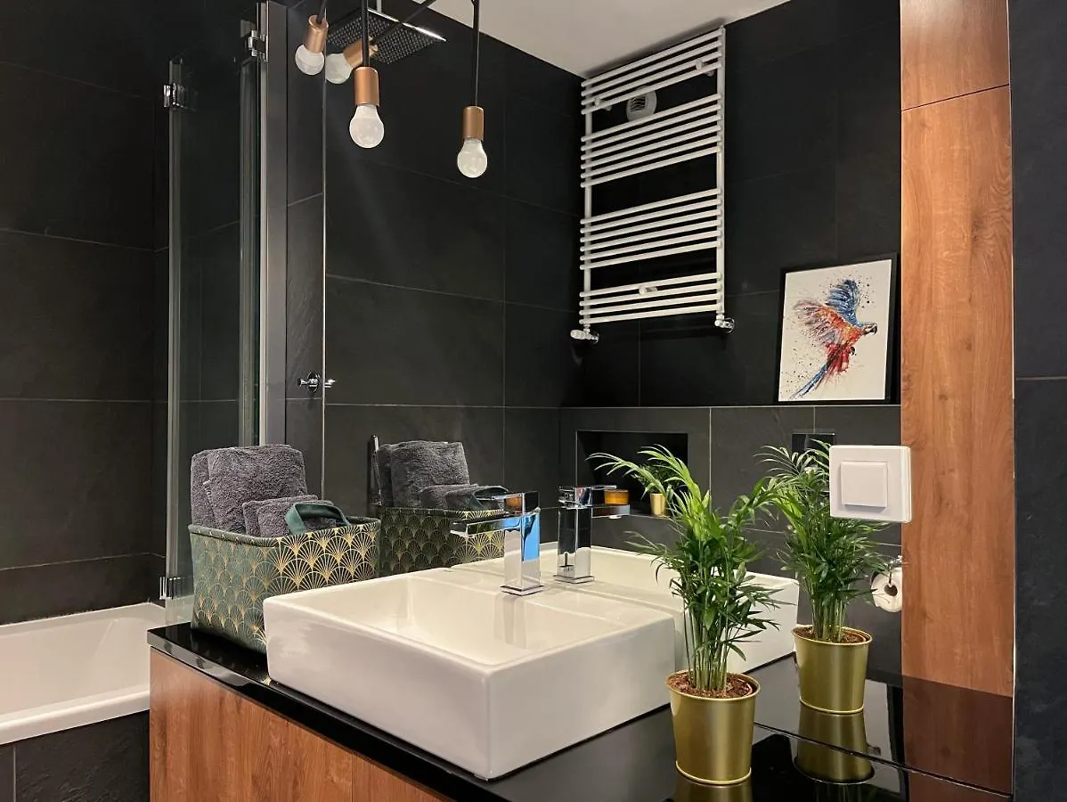Elegant And Comfortable Apartment Варшава