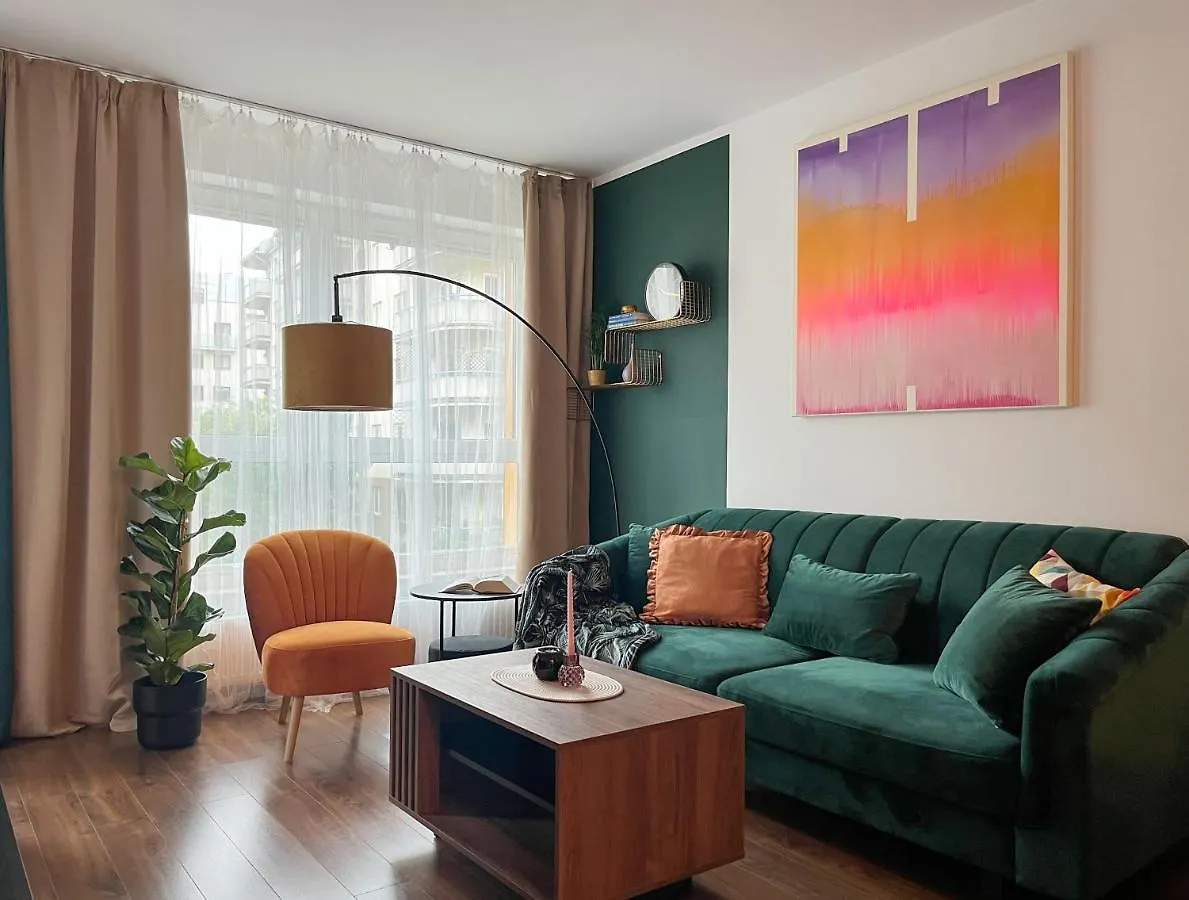 Elegant And Comfortable Apartment Варшава